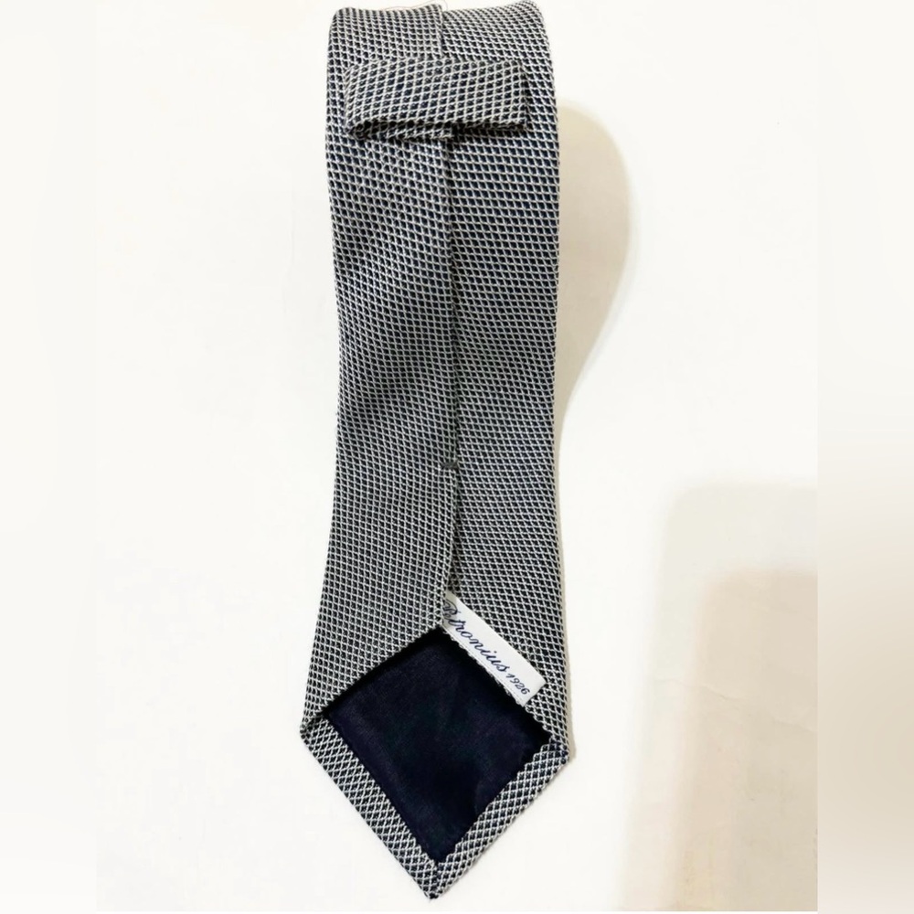 Petronius 1926 Elegant Black and White Patterned Men's Tie